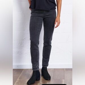 NWT Frannie Golde Slim Stretch Black Wash Jean Size XXL
